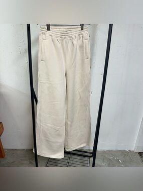 Cream Wide-Leg Track Pants 🇺🇸